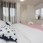 Luxury Jana *