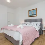 Lägenhet Luxury Jana *